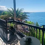 3 Bedroom Ocean Shore Apartman *
