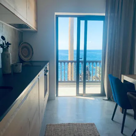 3 Bedroom Ocean Shore Lejlighed *