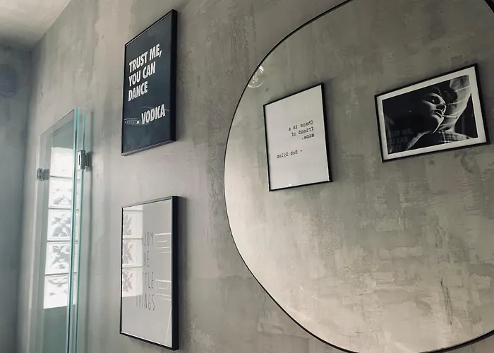 3 Bedroom Ocean Shore Apartament