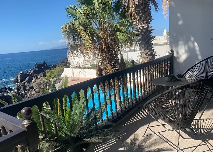 3 Bedroom Ocean Shore Apartament Puerto de Santiago (Tenerife)